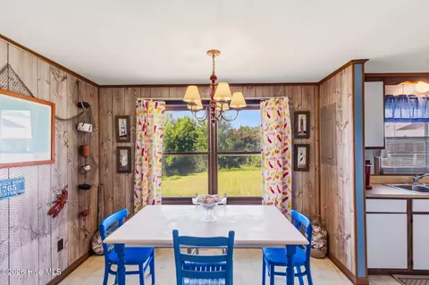 Dining - 1488 Colington Rd, Kill Devil Hills, NC 27948 photo 2 of 3