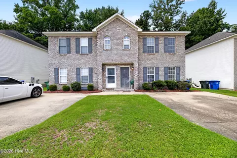 4132 Brook Creek Ln #B, Greenville, NC 27858