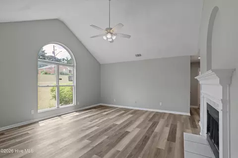 Living - 3311 Cobblestone Ct, Augusta, GA 30906 photo 4 of 6