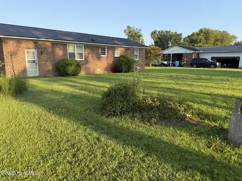 Exterior - 122 Turtle Shell Rd, Richlands, NC 28574 photo 4 of 5