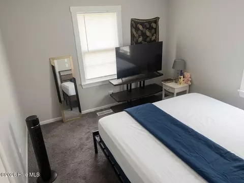 Bedroom - 122 Turtle Shell Rd, Richlands, NC 28574 photo 1 of 2