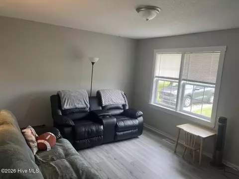 Living - 122 Turtle Shell Rd, Richlands, NC 28574 photo 1 of 1