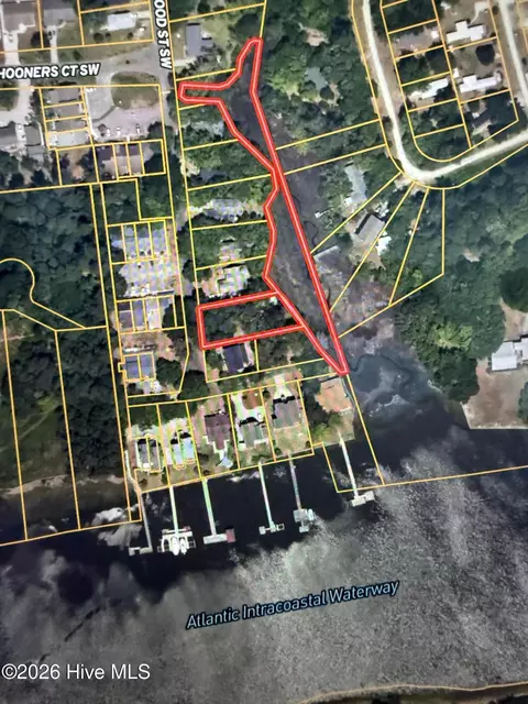 1909 Norwood St SW, Ocean Isle Beach, NC 28469