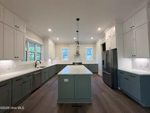 Kitchen - 16 Overpeck Ln, Pinehurst, NC 28374 photo 2 of 5