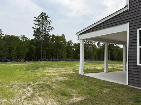 937 Peckham Lp, Aberdeen, NC 28315 photo 3