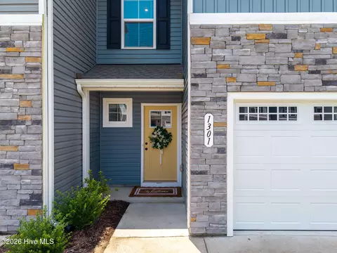 1301 Raven Way, Elizabeth City, NC 27909
