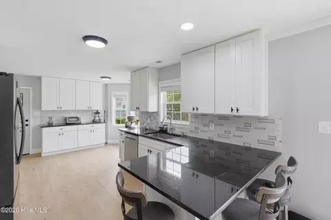 Kitchen - 314 Trappers Rd, Hubert, NC 28539 photo 1 of 7