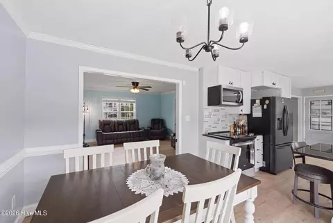 Dining - 314 Trappers Rd, Hubert, NC 28539 photo 2 of 2