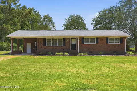 6447 Gum Branch Rd, Jacksonville, NC 28540