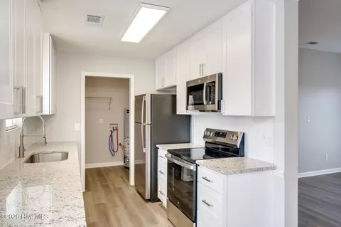 Kitchen - 3473 Monte Carlo Dr, Augusta, GA 30906 photo 2 of 4