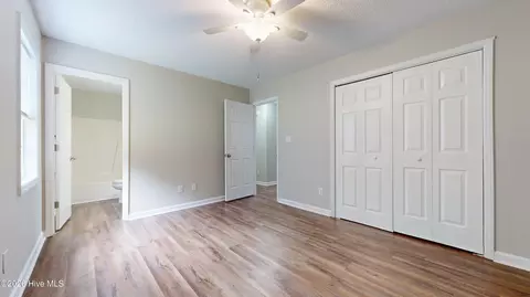Bedroom - 144 Parnell Rd, Hubert, NC 28539 photo 2 of 4