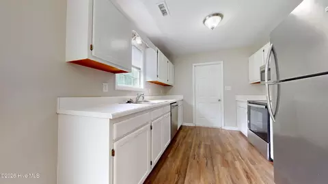 Entry Way - 144 Parnell Rd, Hubert, NC 28539 photo 3 of 4