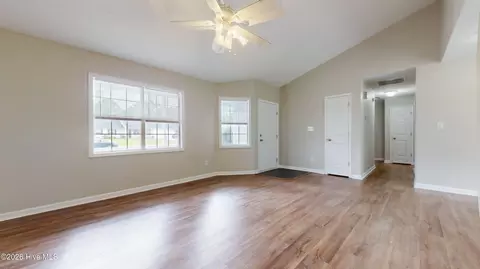 Living - 144 Parnell Rd, Hubert, NC 28539 photo 1 of 3