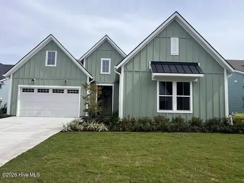 1524 St Lucia Dr SW, Shallotte, NC 28470