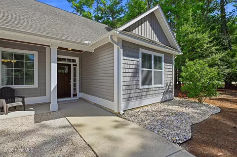 Exterior - 100 Hickory Cir, Hampstead, NC 28443 photo 1 of 4