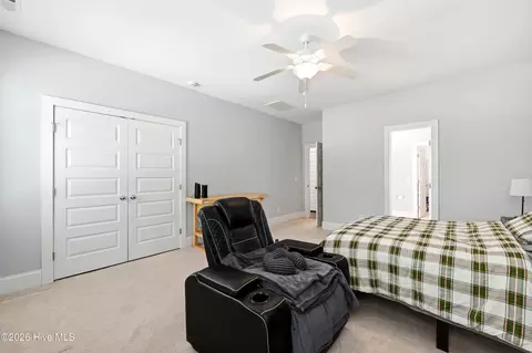 Bedroom - 100 Hickory Cir, Hampstead, NC 28443 photo 2 of 5