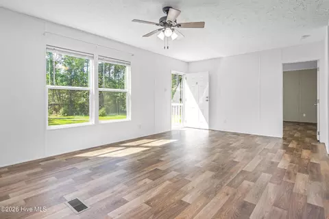 Living - 1040 River Fork Rd, Waterloo, SC 29384 photo 1 of 3