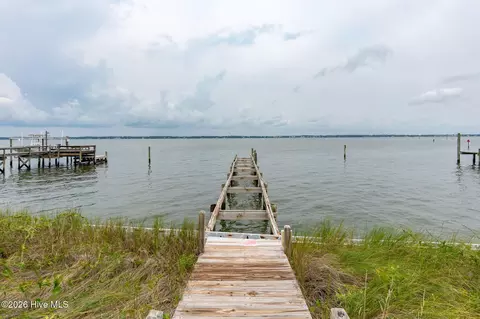 View/Area - 270 Oakleaf Dr, Pine Knoll Shores, NC 28512 photo 2 of 7