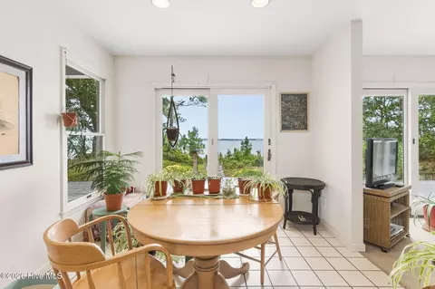Dining - 270 Oakleaf Dr, Pine Knoll Shores, NC 28512 photo 4 of 4
