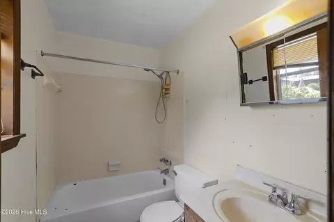 Bath - 131 Cyndee Cir, Martinez, GA 30907 photo 3 of 3