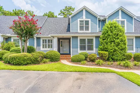 185 N Knoll Rd, Southern Pines, NC 28387