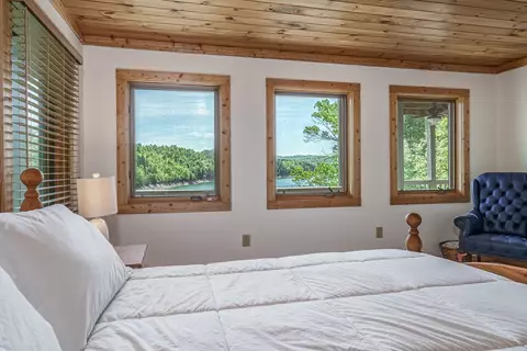 Bedroom - 509 Lonesome Pine Rd, Murphy, NC 28906 photo 4 of 7