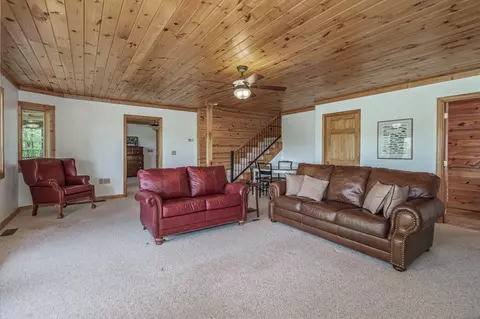 Living - 509 Lonesome Pine Rd, Murphy, NC 28906 photo 6 of 6