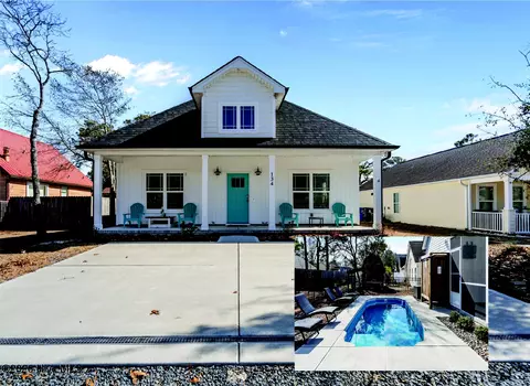 134 NE 5th St, Oak Island, NC 28465