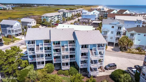 101 Sea Oats Ln #D-21, Carolina Beach, NC 28428