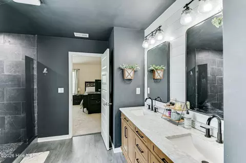 Bath - 4625 Southwind Rd, Evans, GA 30809 photo 3 of 6
