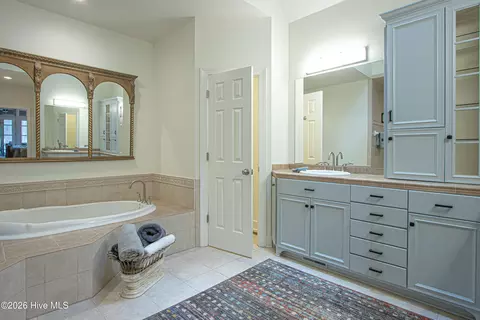 Bath - 185 Baltusrol Ln, Pinehurst, NC 28374 photo 1 of 6