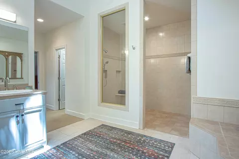 Bath - 185 Baltusrol Ln, Pinehurst, NC 28374 photo 3 of 6