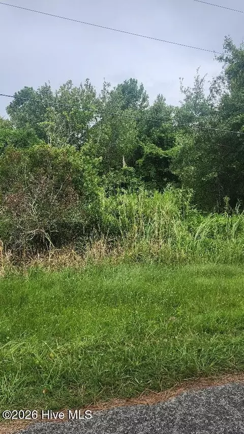 149 Harris St, Morehead City, NC 28557