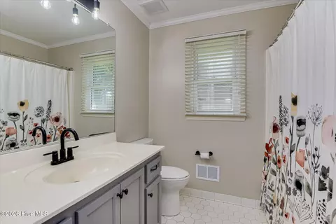 Bath - 666 Kemper Dr, Evans, GA 30809 photo 4 of 4