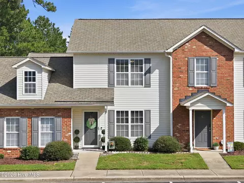 4150 Dudleys Grant Dr #B, Winterville, NC 28590