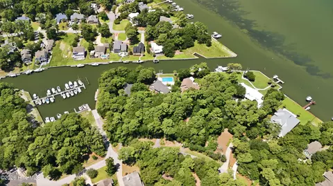 View/Area - 286 Oakleaf Dr, Pine Knoll Shores, NC 28512 photo 4 of 5
