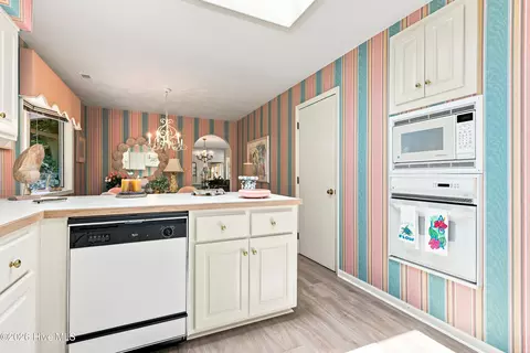 Kitchen - 286 Oakleaf Dr, Pine Knoll Shores, NC 28512 photo 3 of 6