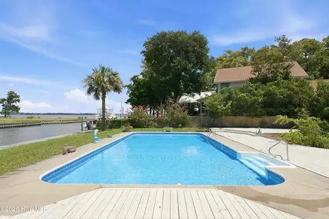 Exterior - 286 Oakleaf Dr, Pine Knoll Shores, NC 28512 photo 7 of 14