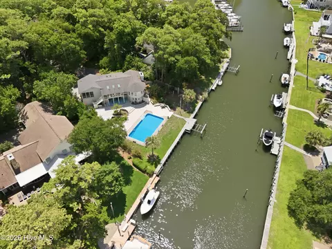 Other - 286 Oakleaf Dr, Pine Knoll Shores, NC 28512 photo 9 of 10