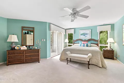 Bedroom - 286 Oakleaf Dr, Pine Knoll Shores, NC 28512 photo 6 of 6