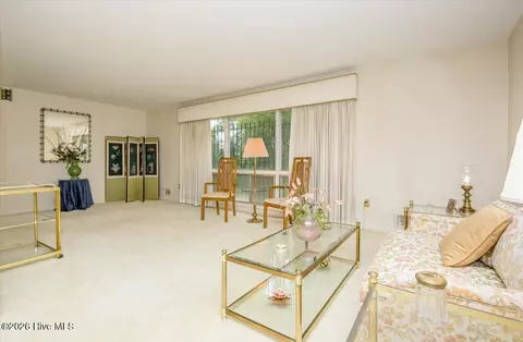 Living - 2462 Leslie Cir, Augusta, GA 30906 photo 1 of 4