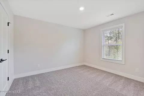 Bedroom - 141 Commons View Dr, Hampstead, NC 28443 photo 4 of 4