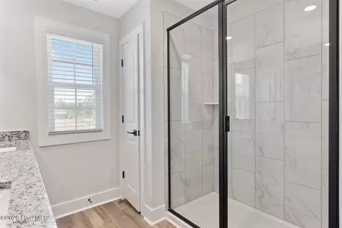 Bath - 141 Commons View Dr, Hampstead, NC 28443 photo 2 of 3