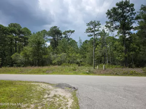 1827 Juniper Rd, Southport, NC 28461
