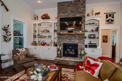 Living - 1455 Upper Peachtree Rd, Murphy, NC 28906 photo 5 of 6