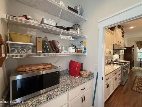 Kitchen - 1455 Upper Peachtree Rd, Murphy, NC 28906 photo 7 of 7