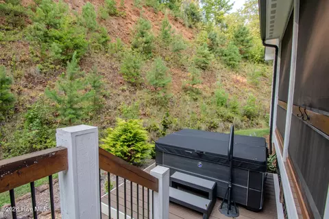 Exterior - 1455 Upper Peachtree Rd, Murphy, NC 28906 photo 3 of 9