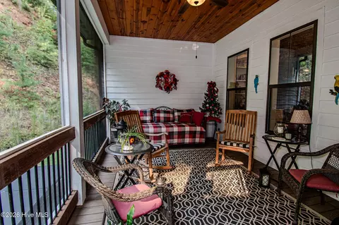 Exterior - 1455 Upper Peachtree Rd, Murphy, NC 28906 photo 2 of 9