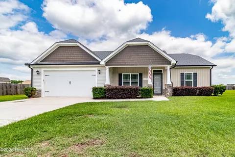 218 Planters Ridge Dr, Pikeville, NC 27863