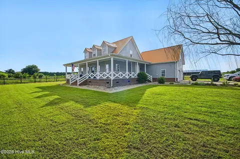 1393 Turnpike Rd, Elizabeth City, NC 27909